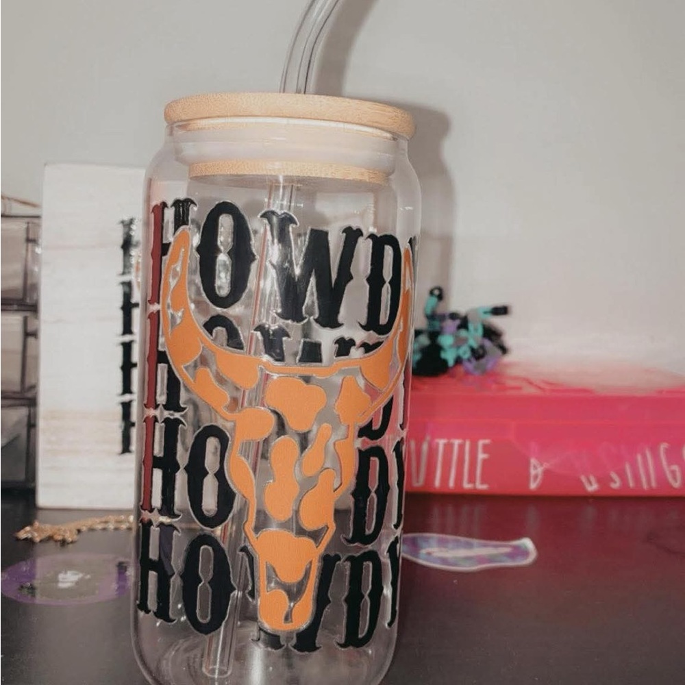 Howdy Bull Skull Glass Tumbler with Straw
